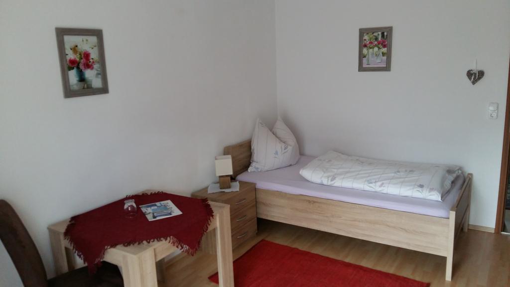 Gaestehaus Poeppl Unterwoessen Room photo